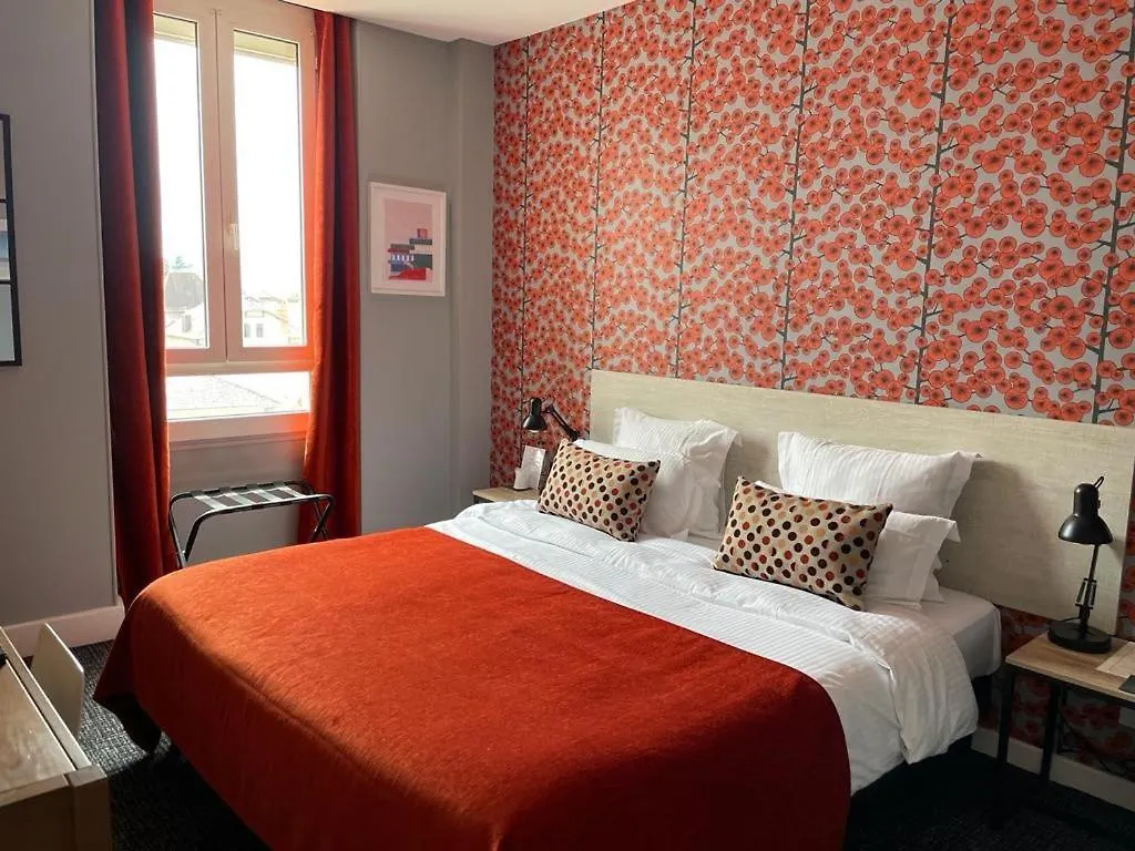 Le Nouvel Hotel Oyonnax Frankreich