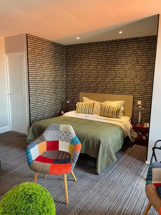 Le Nouvel Hôtel Oyonnax Hotel