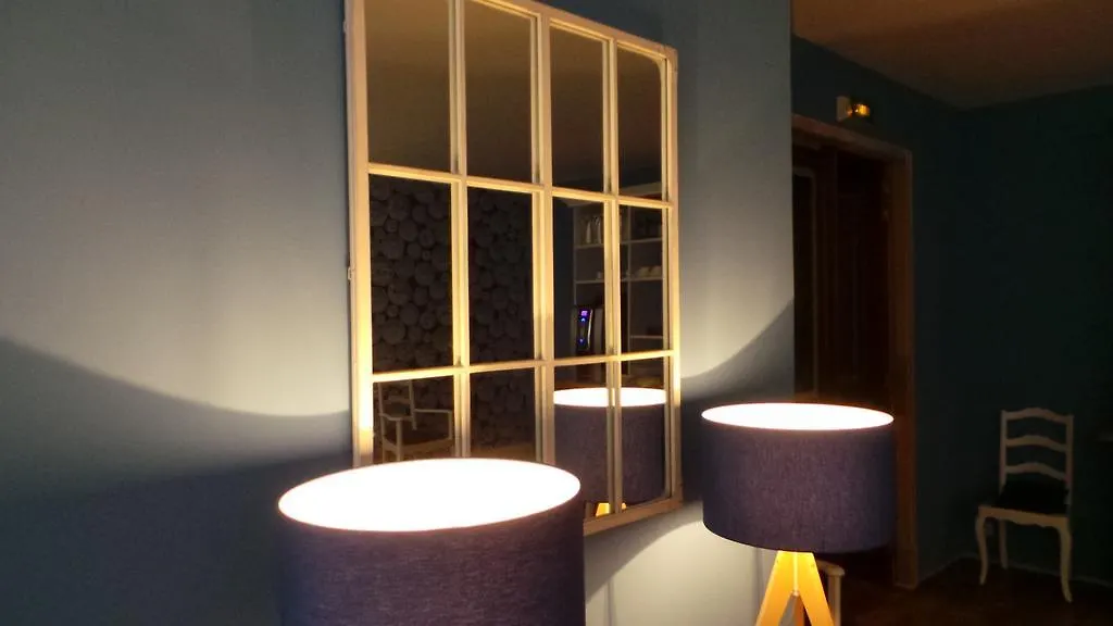 ***  Le Nouvel Hotel Oyonnax France