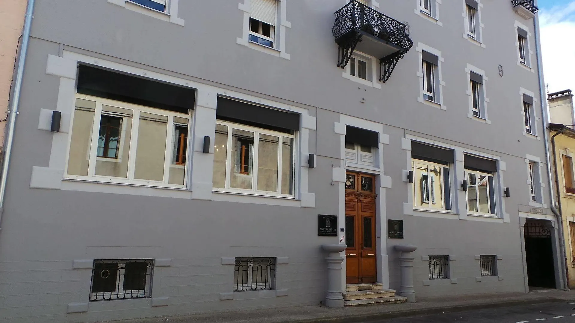 Le Nouvel Hotel Oyonnax 3*,